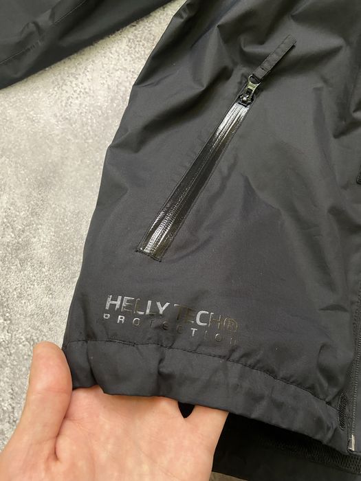Вітровка Helly Hansen на технології Helly Tech Protection
