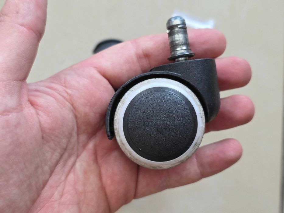 Колеса для крісла, комп'ютерного стула, кресла