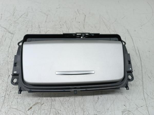 Cinzeiro - BMW 3 Touring (E91) | 04 - 12
