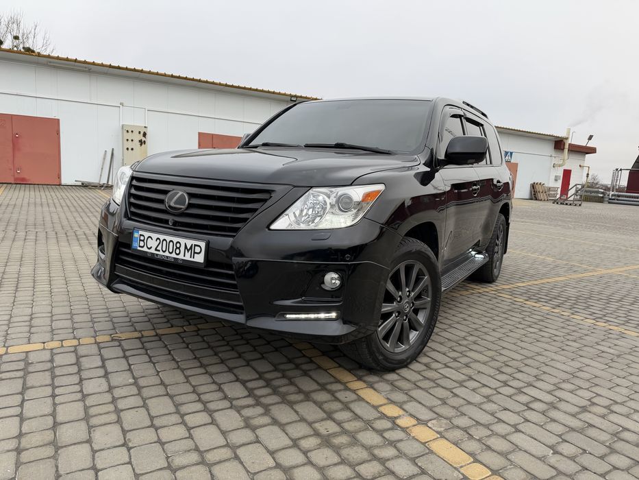 Продам авто Lexus LX570 F Sport