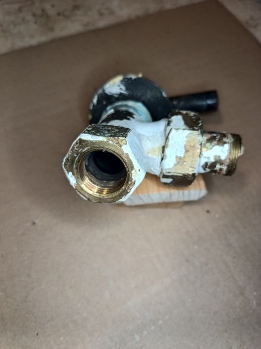 Zawór do grzejnika poniemiecki