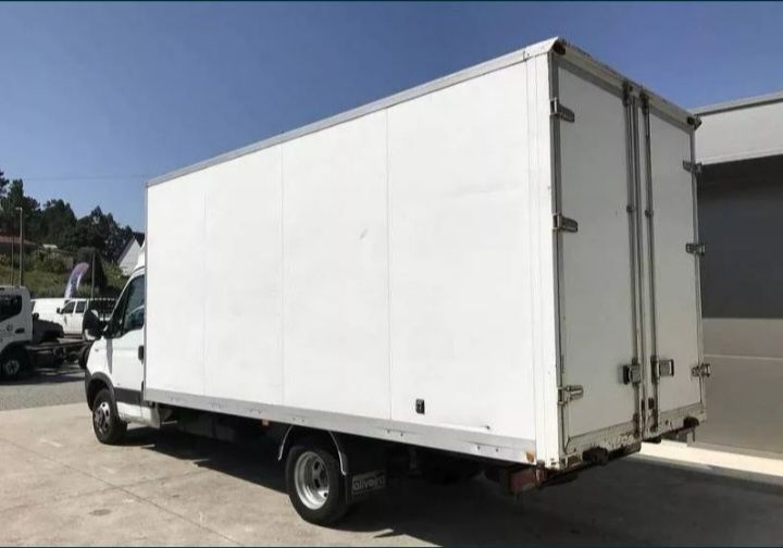 Aluguer de carrinha com motorista