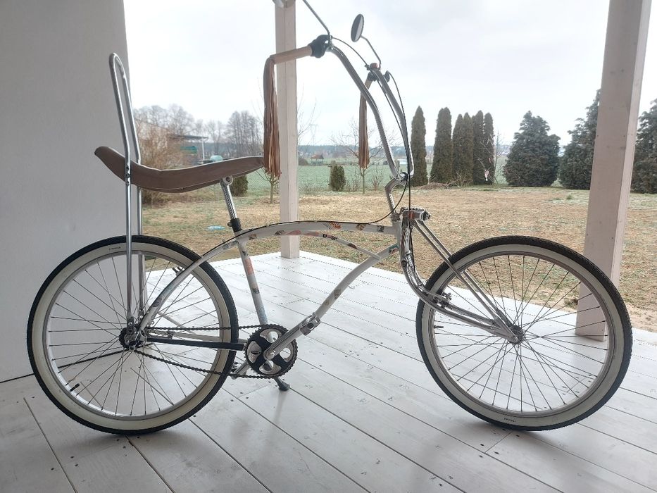 Lowrider custom cruiser