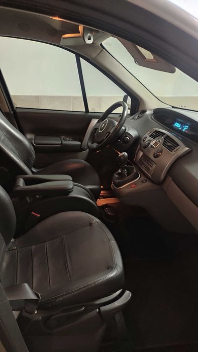 Veículo automóvel