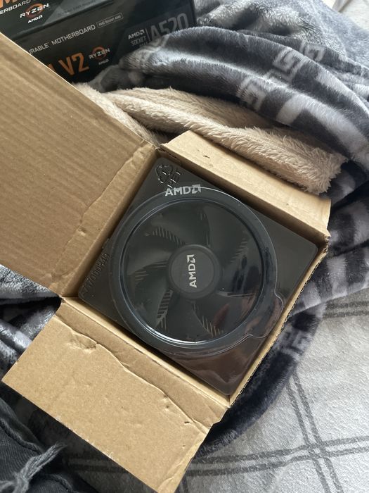 New AMD Cooler446963117616025600
