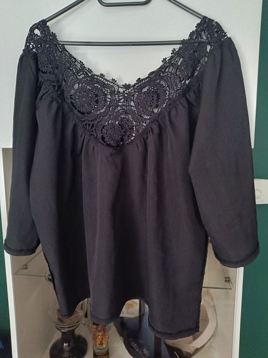 Bluzka damska z koronką 42