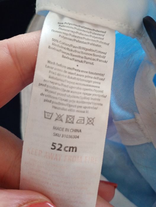 Czapki z daszkiem  dla  3-4 latka