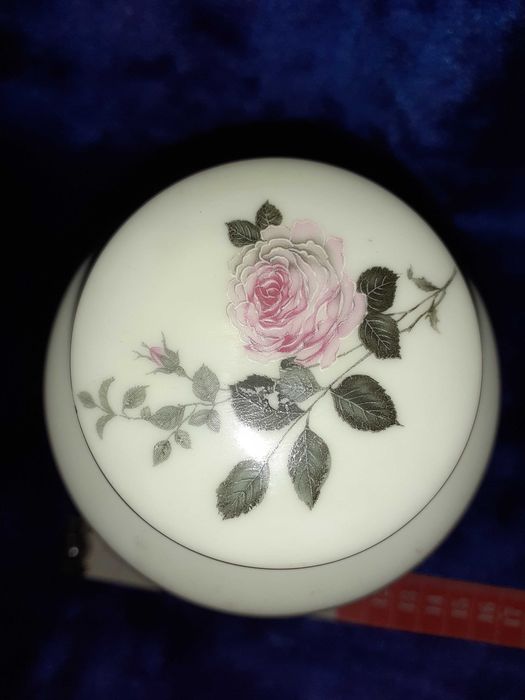 Frasco em Porcelana Marcado Vista Alegre e Coimbra