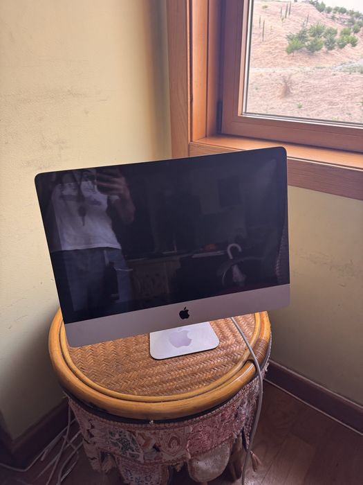 Pack Apple  - iMac 21.5" + WebCam iSight Original