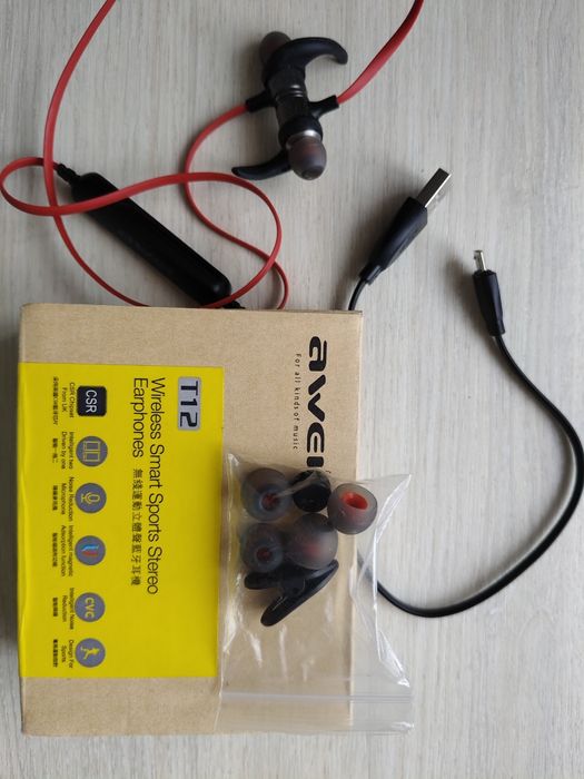 Безпровідні навушники awei