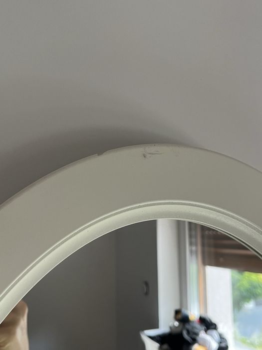 Toaletka IKEA z dużym lustrem – biała