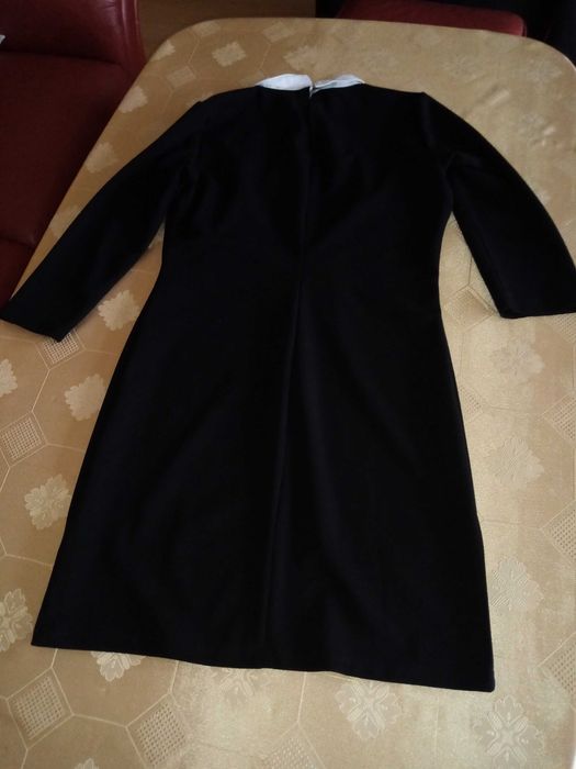 sukienka damska czarna z kołnierzykiem M