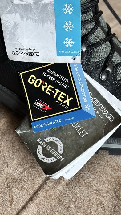 Тактичні зимові черевики LOWA YUKON ICE II GTX® BLACK