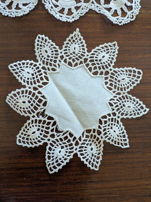 Paninhos antigos de crochet