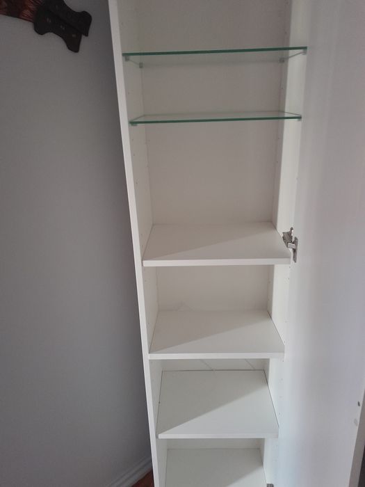 2 Vitrine ikea brancas em óptimo estado