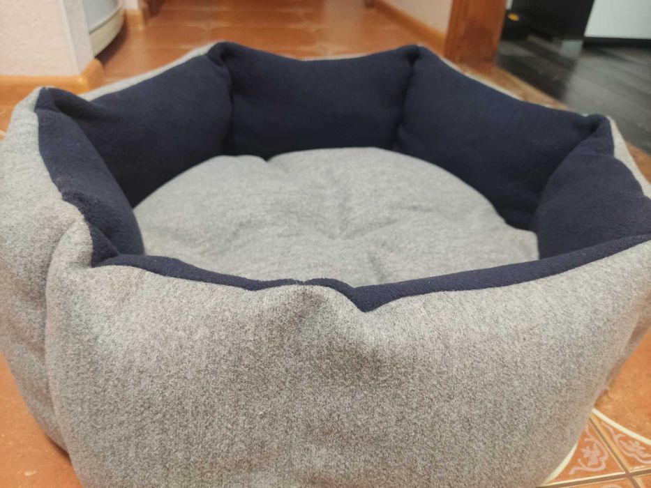 Котяче ліжко велике