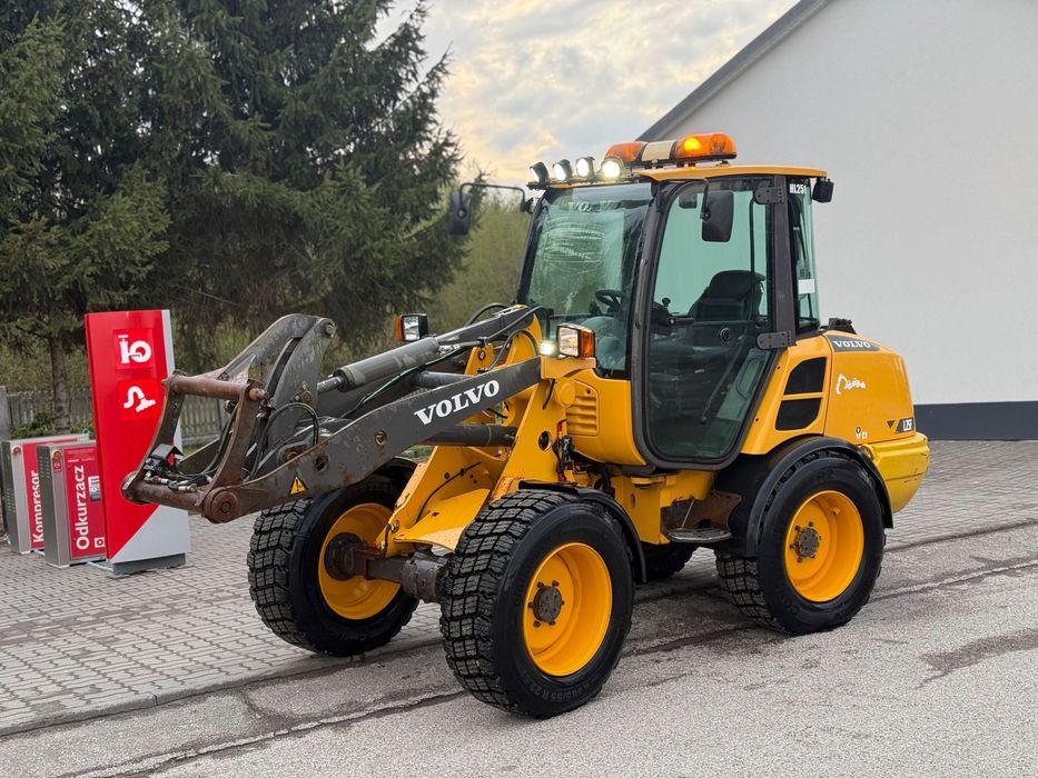 Volvo L25F  Ładowarka volvo F25L