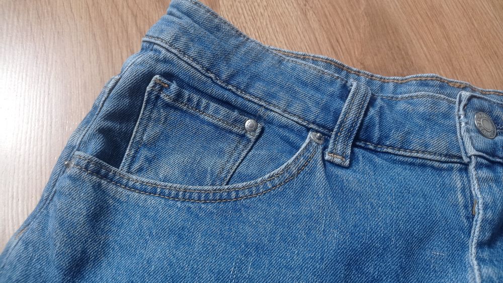 Shorty jeansowe damskie spodenki r. 42/XL H&M