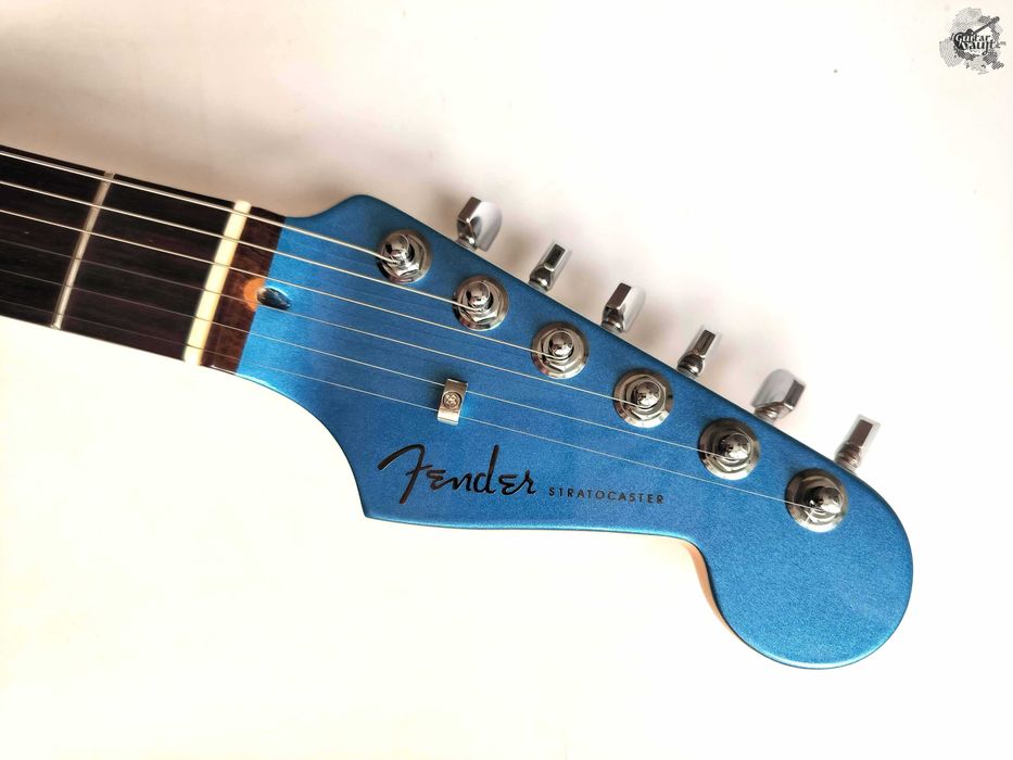 Fender® Limited Edition American Showcase Stratocaster '2022
