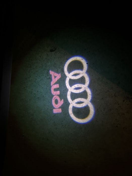 Підсвітка audi q7,q5,audi a6,audi a4