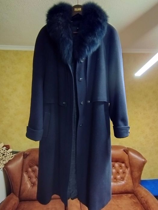 Пальто жіноче демісезонне з коміром ЛАМА. 52 розмір.