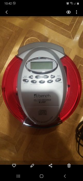 Часы. плеер CD Немецкий