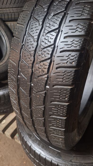 Пара зимних грузовых шин резина Continental Van Contact Winter 215/60 r17c