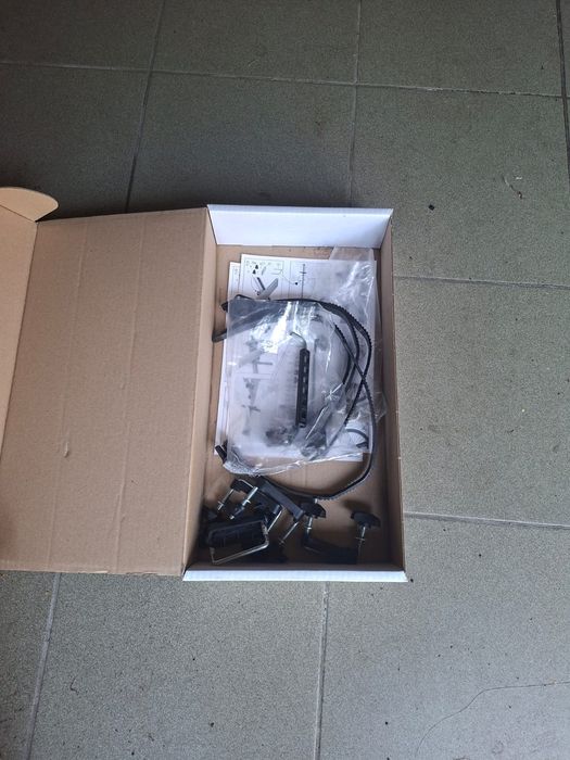 Bagażnik dachowy rowerowy Amos Ford Focus