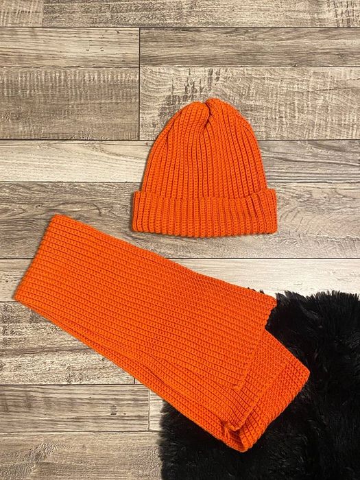 Комплект шапочка та шарфик помаранчевий