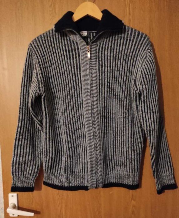 Продам Джемпер, р44