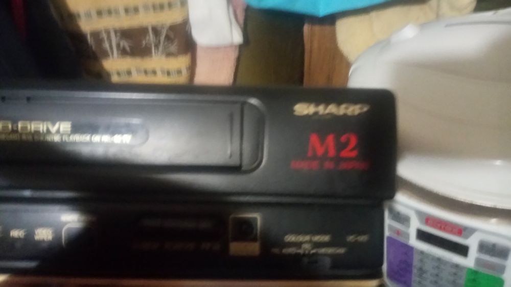 Пишущий Видеоплеер Sharp VC -M2E Japan