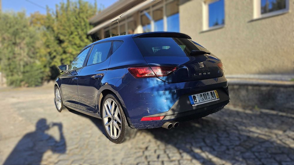 SEAT Leon FR 2.0 TDI 150 CV | 10/2015 | Nacional | FR Original — photo 4