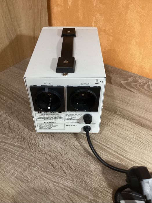 Стабілізатор напруги VOLT AVR 1000VA