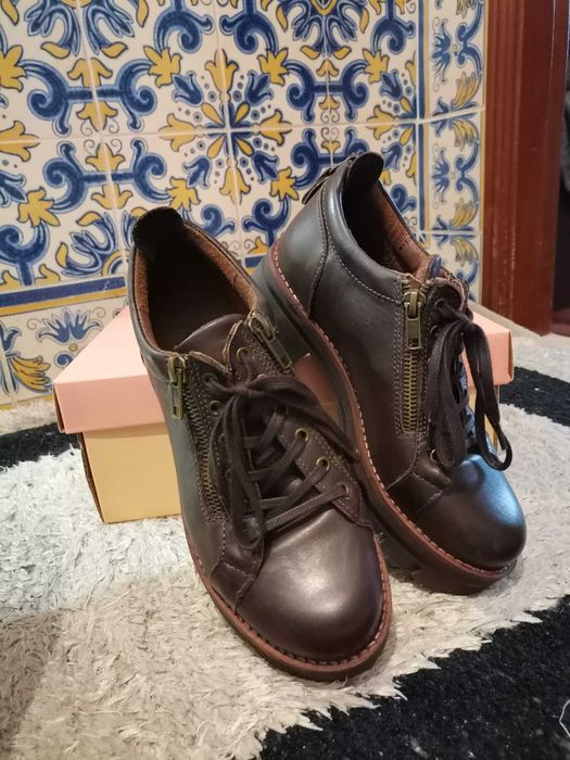 Sapatos Castanhos de Senhora Nr35