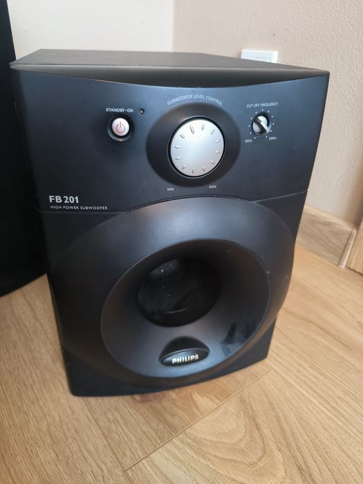 Zestaw amplitunera kina domowego 5.1 Philips fr740/00