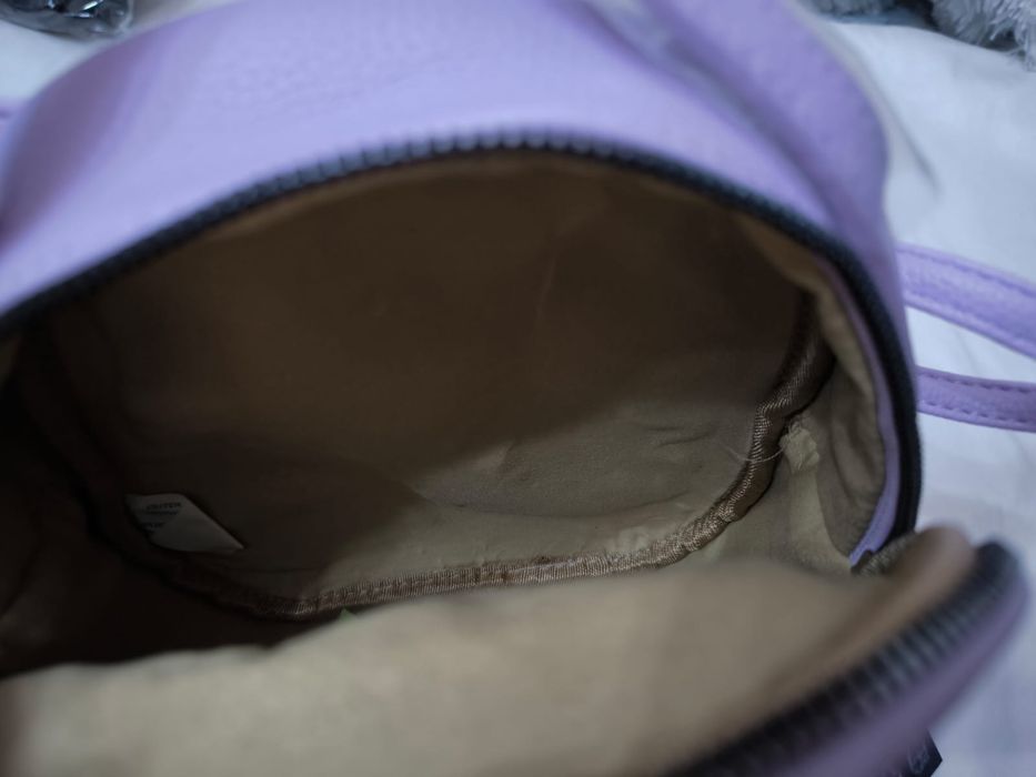 Plecako torebka mała liliowa zapinana na zamki