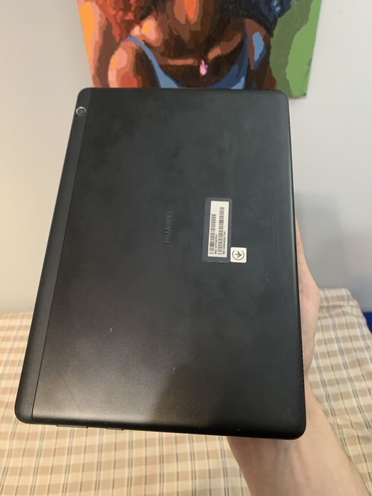 Продам поаншет Huawei Media Pad T5