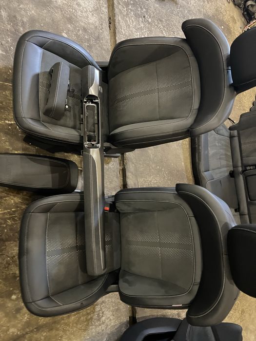 mustang much-e салон GT Perfomance