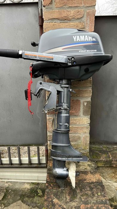 Лодочний мотор  Yamaha 4