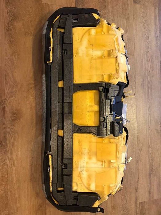 Kanapa / Siedzisko tył Toyota Corolla E21