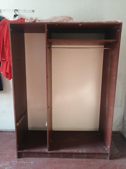 Стол раскладной ссср, сервант, кровать, тумба