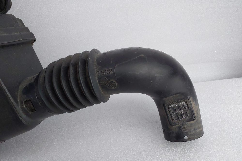 Caixa filtro ar FORD Ka (RU8)