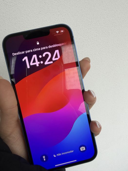 iPhone 13 128GB – Excelente Estado – Como Novo