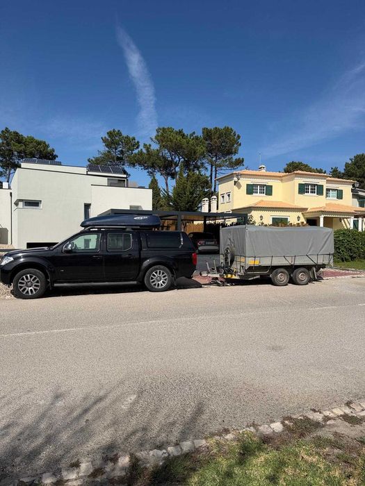 Nissan Navara 3.0 dCi V6 Auto 4x4 + Atrelado – Full Extras