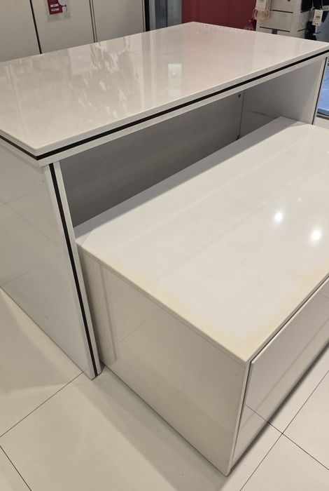 Mesa para loja com gavetōes