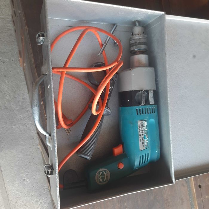 wiertarka Black & Decker  / 221