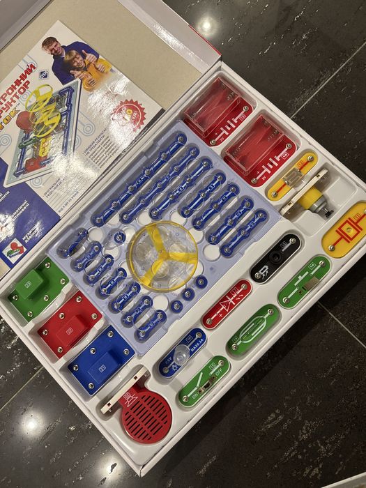 Електронні цепі , конструктор знаток 2 набори