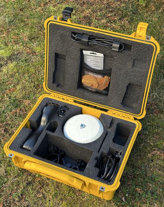 GPS Trimble TSC3 + R4-3 (zestaw GNSS)