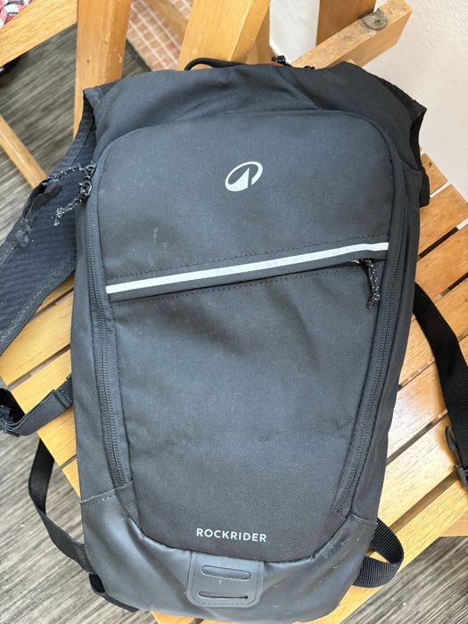 Kit completo de ciclismo (Capacete, mala, bomba de água)