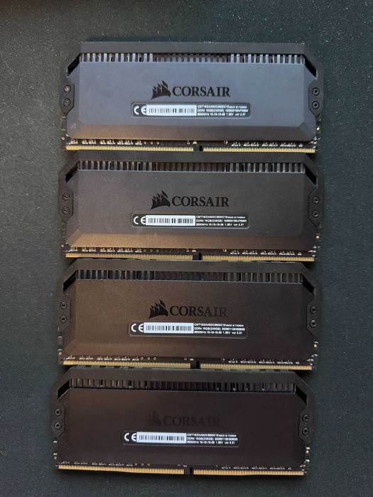corsair ddr4 3600 - купити комп'ютери та комплектуючі - Ціна на OLX.ua